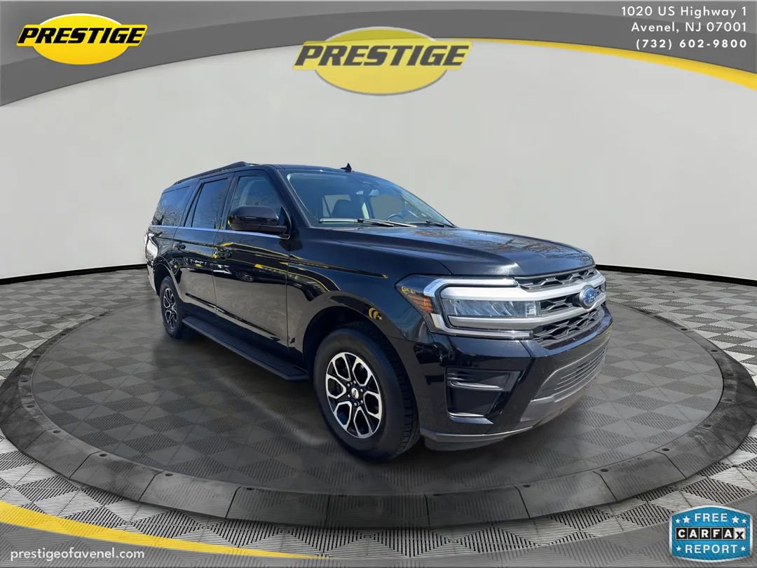Used 2024 Ford Expedition Max XLT AWD/4WD image 3