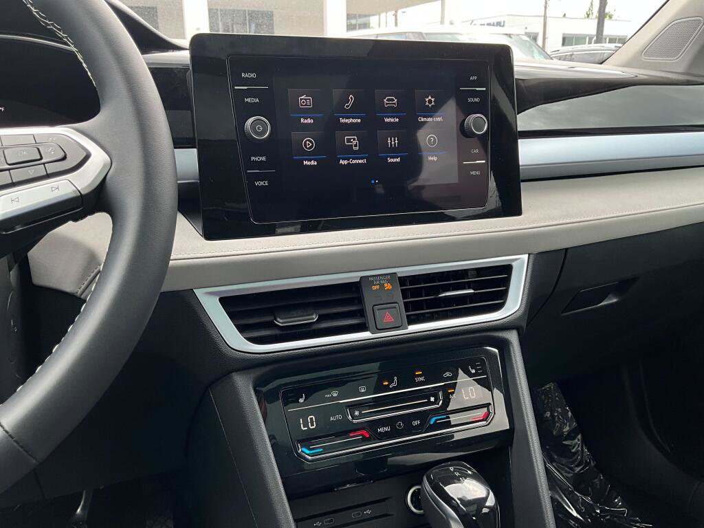 New 2026 Volkswagen Taos SE AWD/4WD image 18