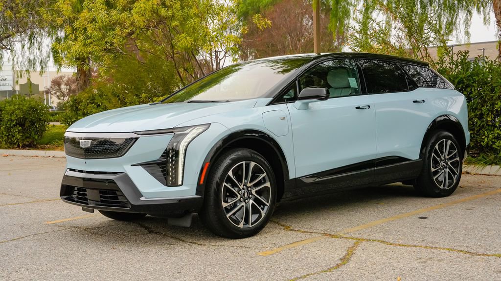 New 2026 Cadillac Optiq Sport 2 image 3