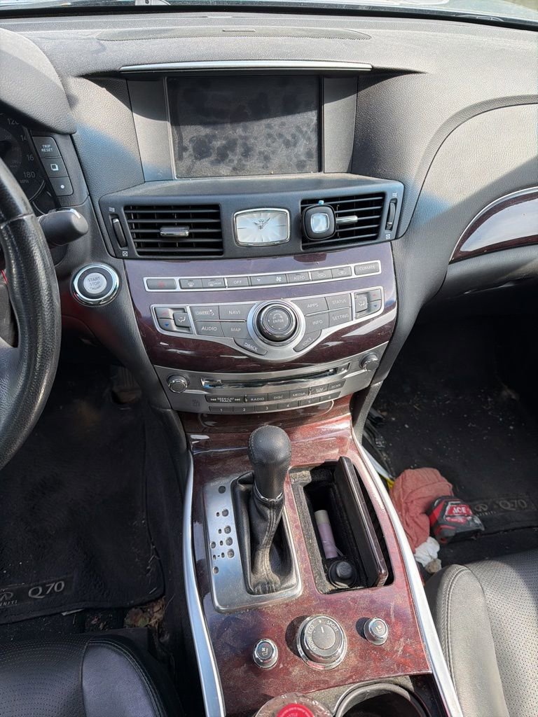 Used 2019 INFINITI Q70 L 3.7 AWD/4WD image 7