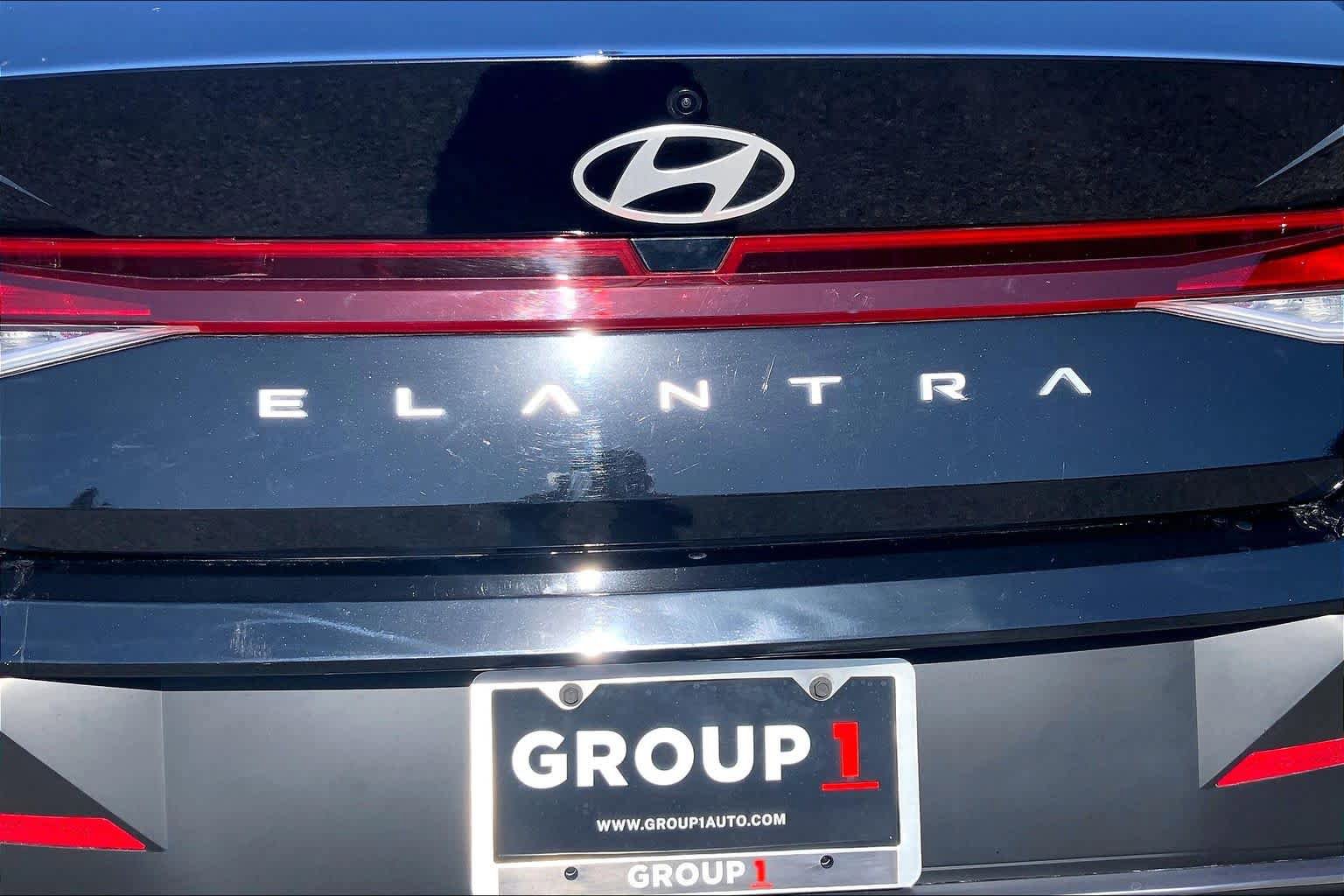 Used 2024 Hyundai Elantra SE FWD image 10