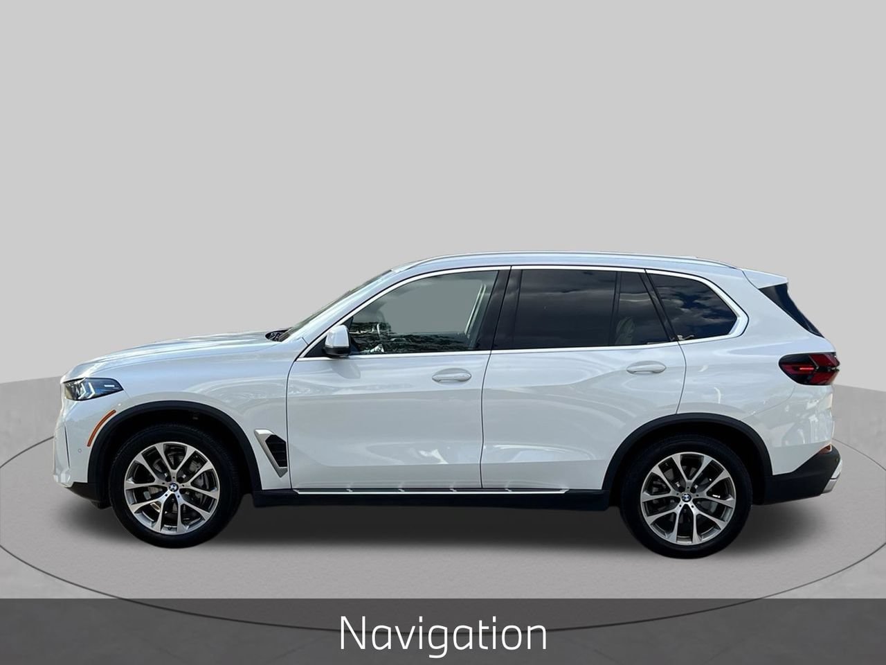 Used 2026 BMW X5 sDrive40i RWD image 2