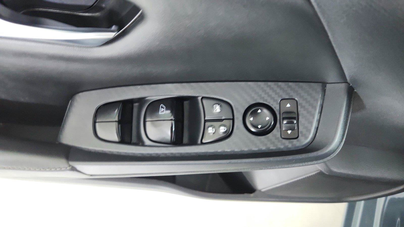 Used 2024 Nissan Sentra SV FWD image 17