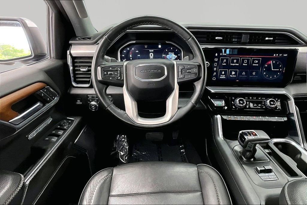 Used 2023 GMC Sierra 1500 Denali w/ Technology Package AWD/4WD image 5