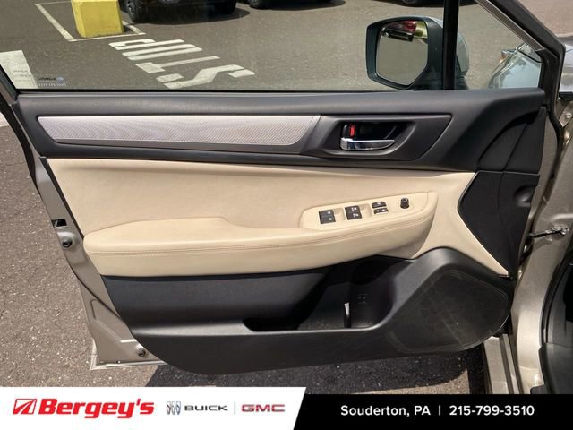 Used 2015 Subaru Legacy 2.5i Premium w/ Moonroof Package AWD/4WD image 25