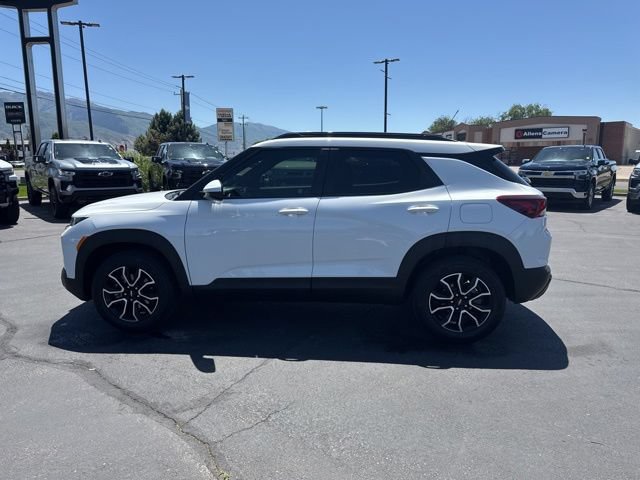 Used 2021 Chevrolet TrailBlazer ACTIV w/ Technology Package AWD/4WD image 4
