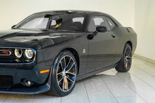 Used 2015 Dodge Challenger R/T Scat Pack RWD image 62