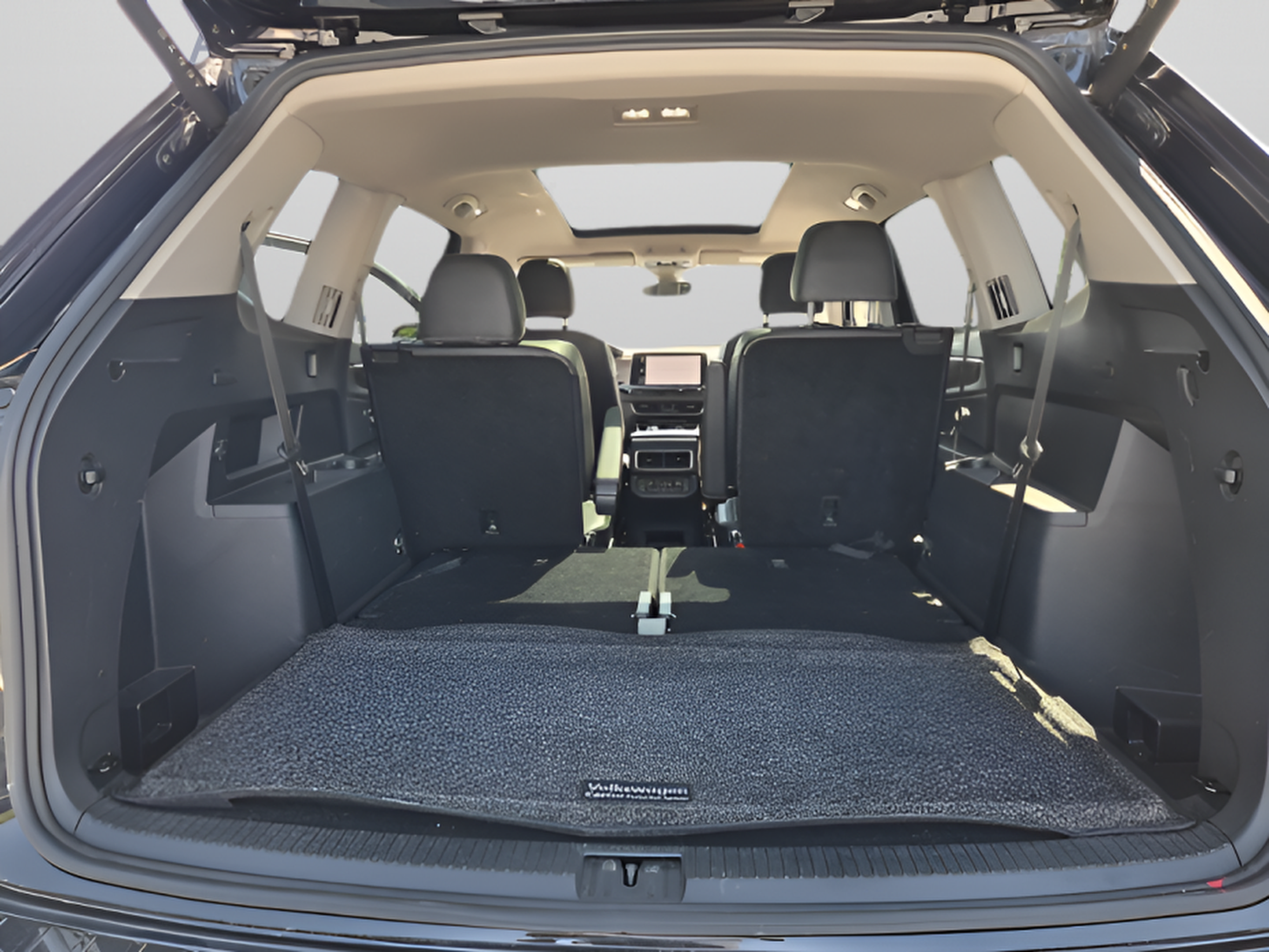 Used 2024 Volkswagen Atlas SE FWD image 25