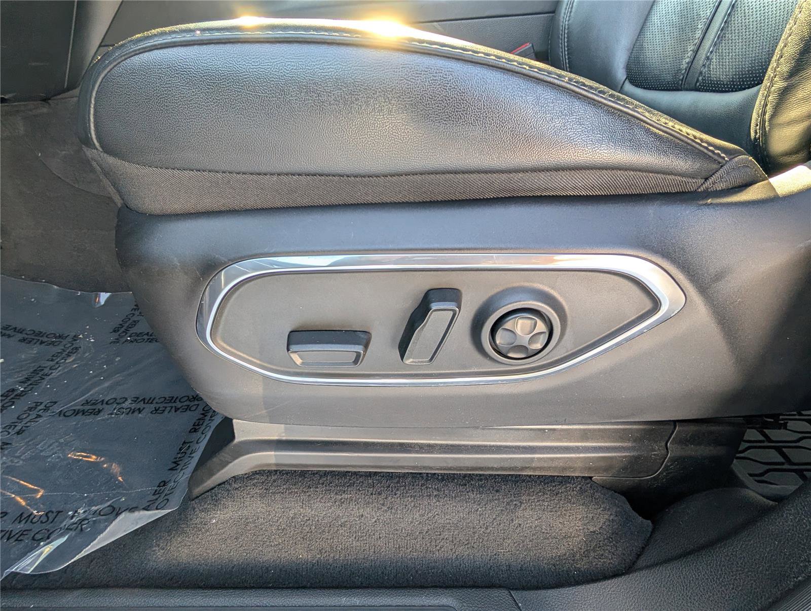 Used 2024 Jeep Wagoneer 4WD w/ Premium Group I image 21