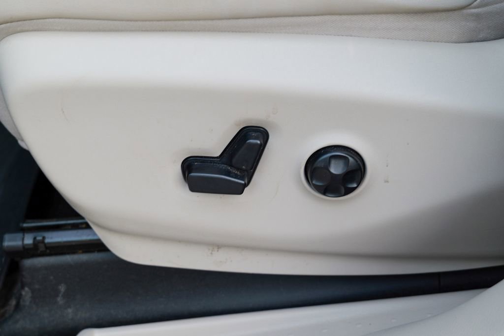 Used 2018 Chrysler Pacifica Limited w/ Advanced Safetytec Group image 24