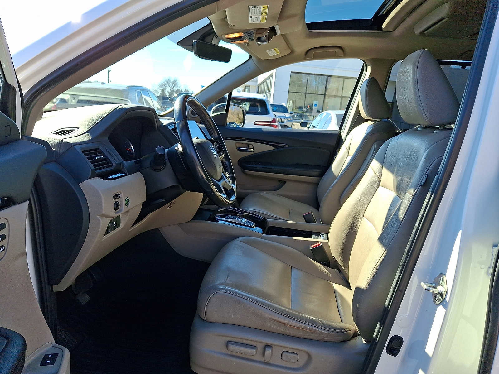 Used 2019 Honda Pilot Touring image 13