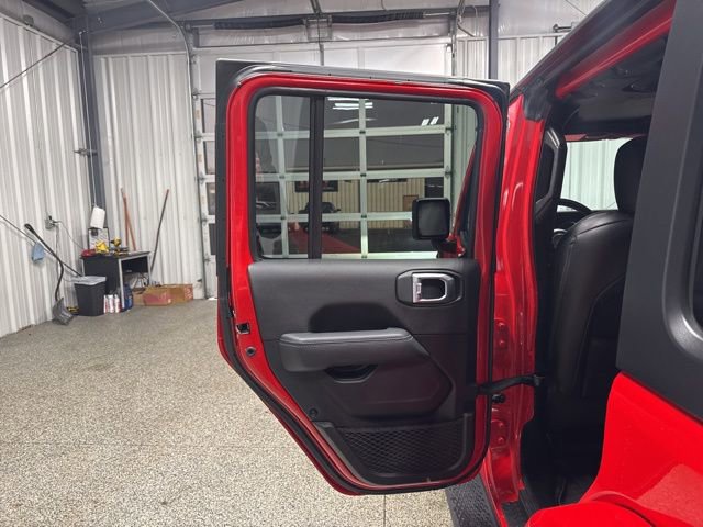 Used 2022 Jeep Wrangler Unlimited Sahara 4xe image 17