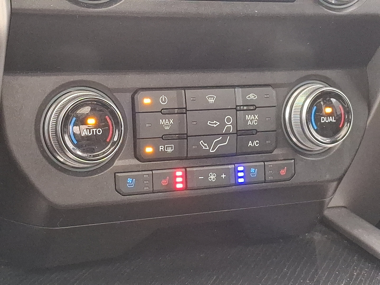 Used 2020 Ford F250 Platinum image 16