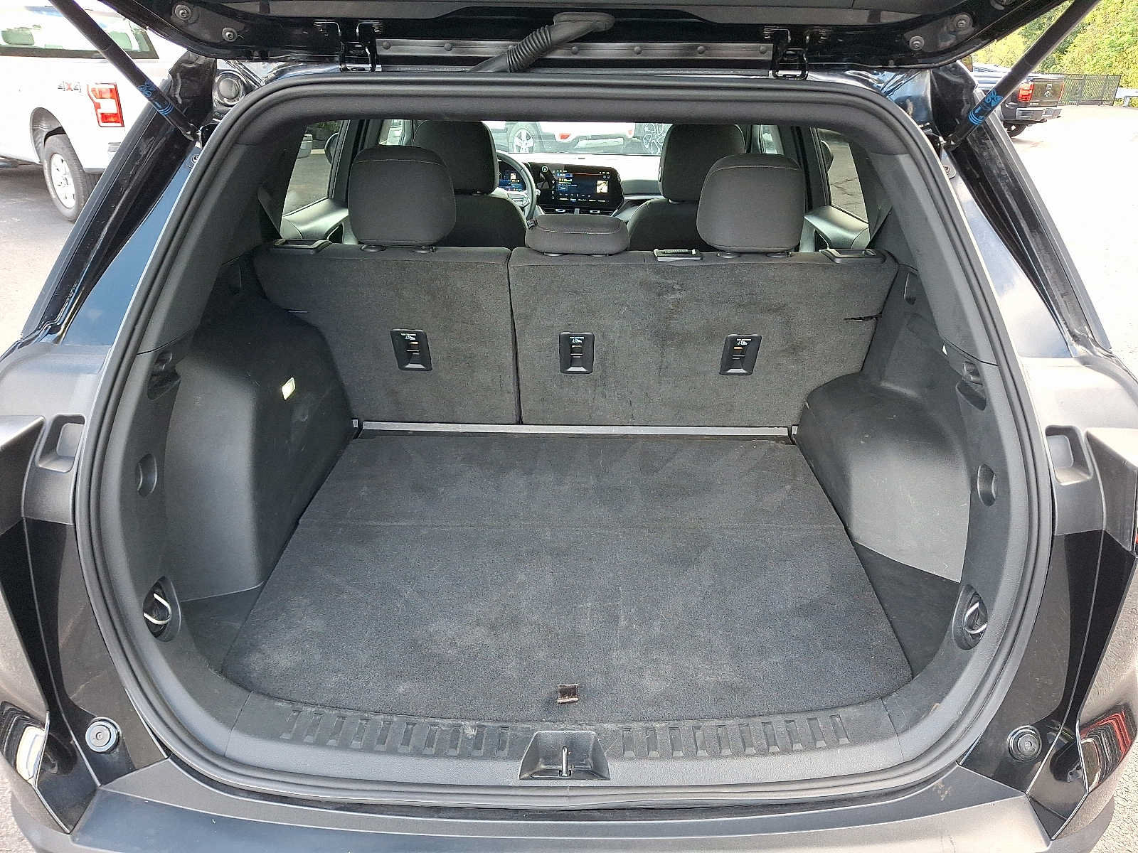 Used 2026 Chevrolet Equinox LT AWD/4WD image 29