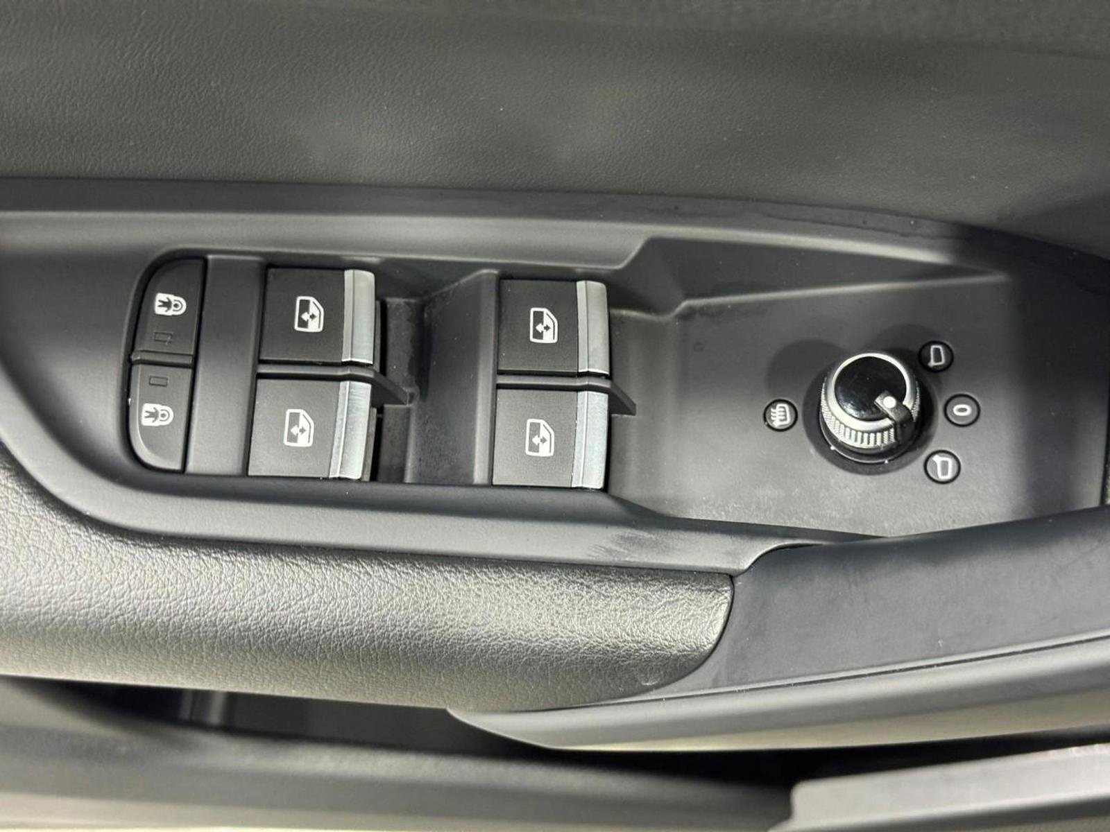 Used 2023 Audi Q5 2.0T Premium image 23