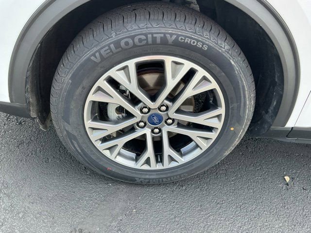 Used 2021 Ford Escape SEL w/ Technology Package image 10