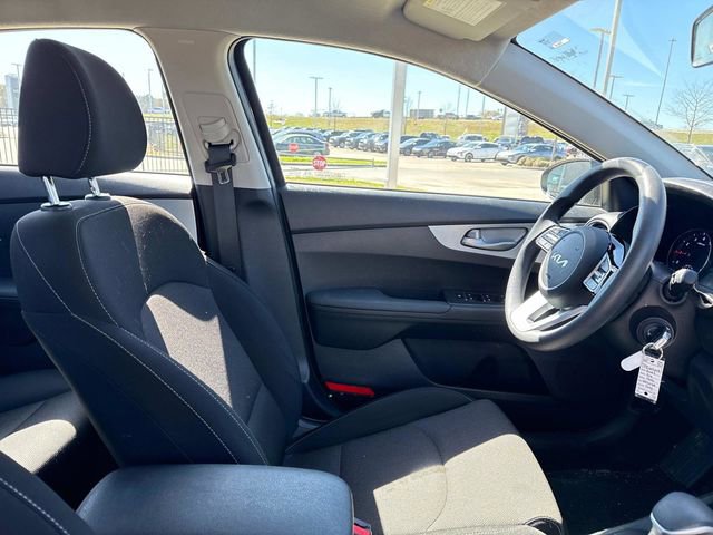 Used 2023 Kia Forte LX image 15