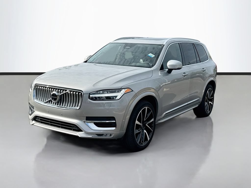 Used 2023 Volvo XC90 B6 Plus AWD/4WD image 3