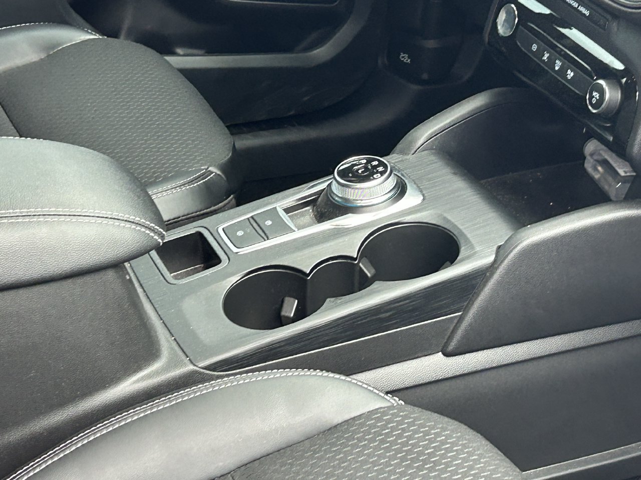 Used 2026 Ford Escape SE FWD image 10