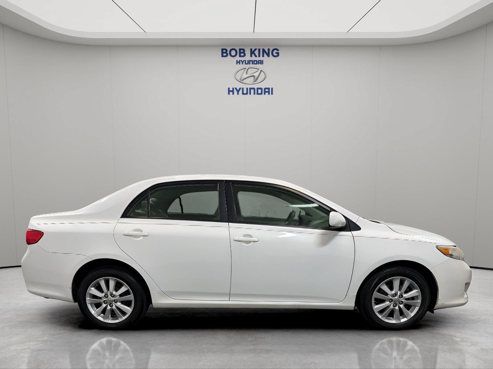 Used 2010 Toyota Corolla XLE FWD image 6