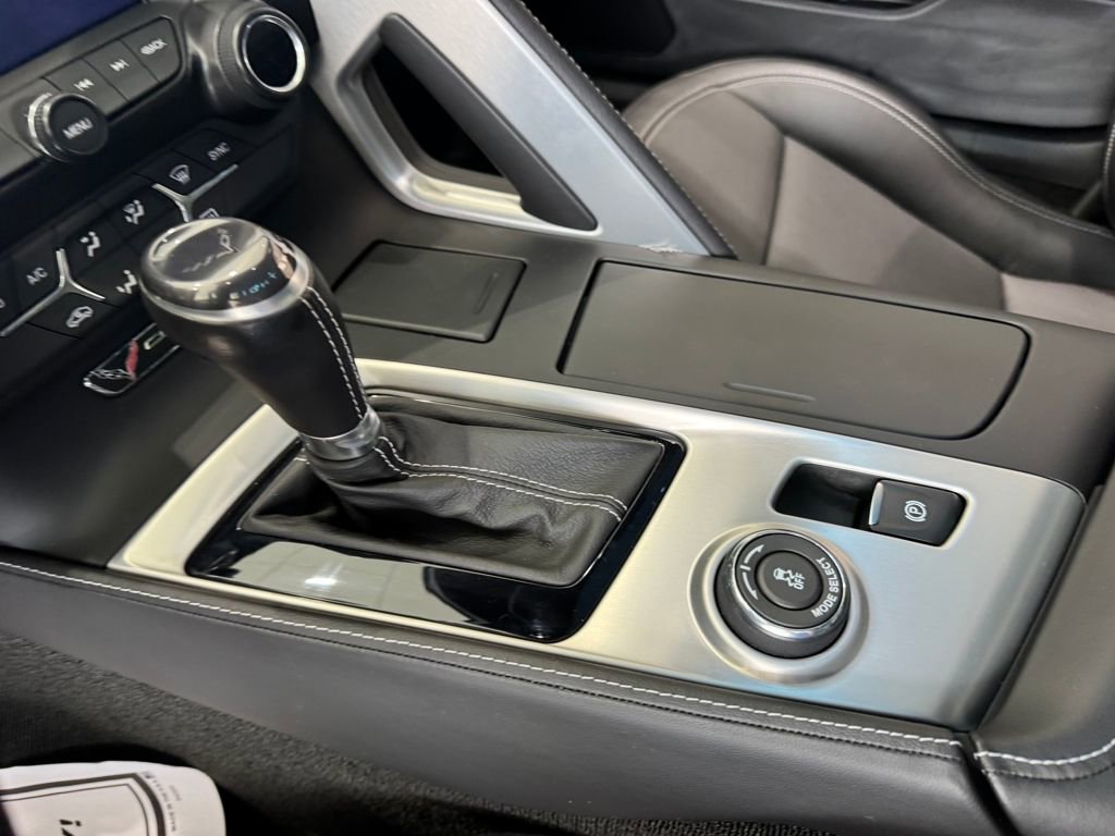 Used 2017 Chevrolet Corvette Stingray Coupe w/ Z51 1LT image 12