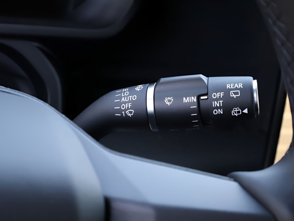 New 2026 Land Rover Defender 130 X-Dynamic SE AWD/4WD image 34