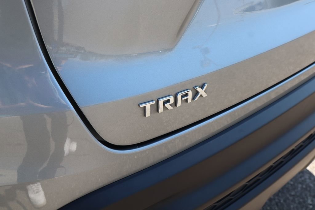 Used 2024 Chevrolet Trax LS w/ LS Convenience Package FWD image 26