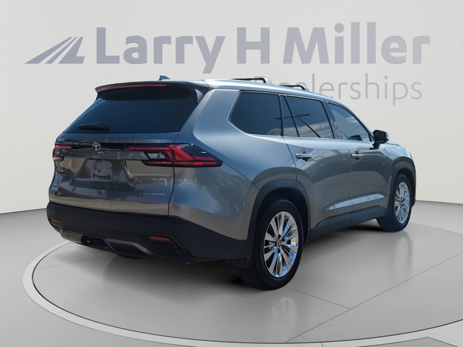 Used 2026 Toyota Grand Highlander AWD image 5