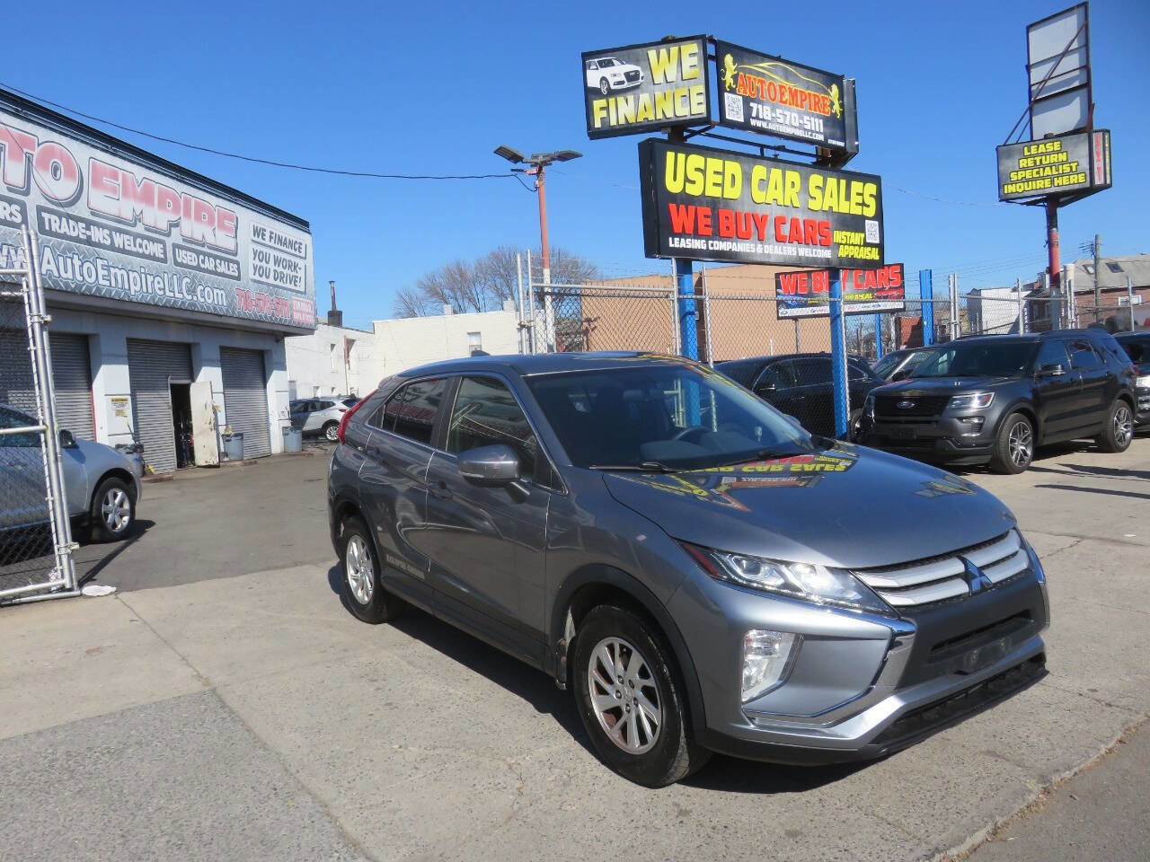 Used 2018 Mitsubishi Eclipse Cross ES FWD image 3