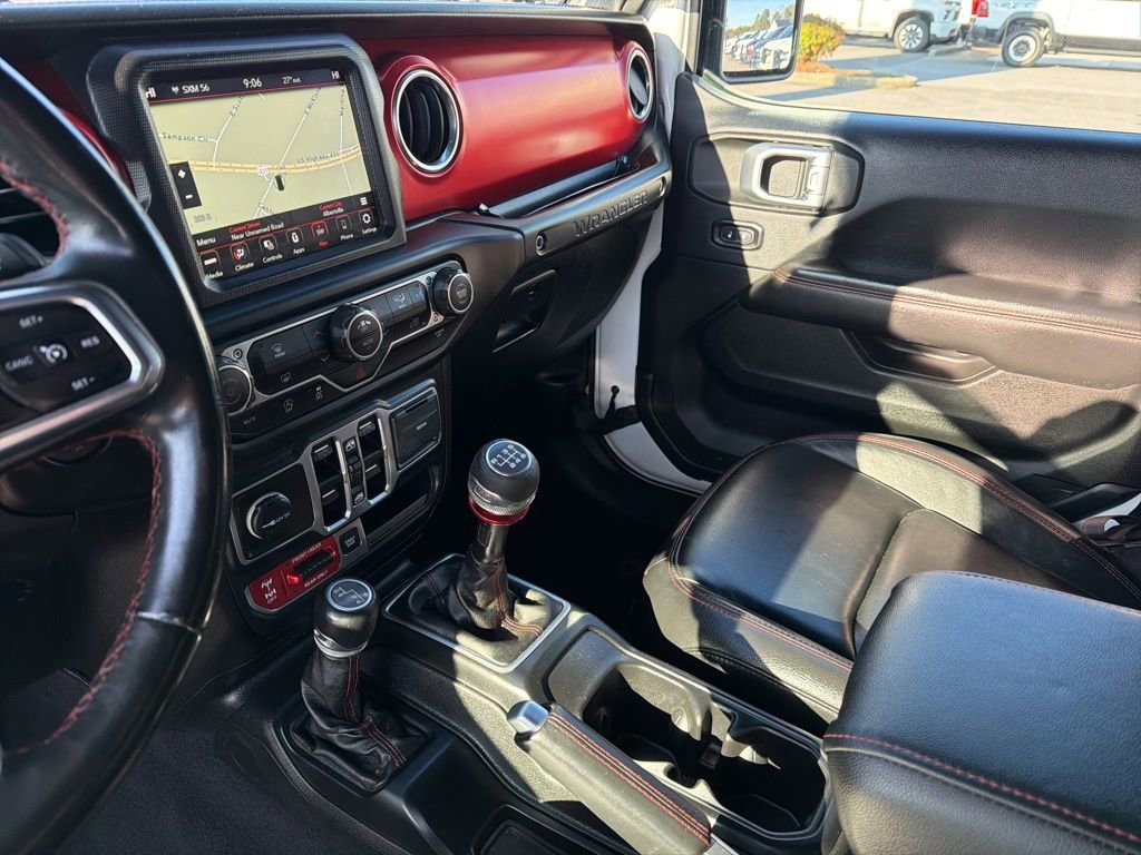 Used 2018 Jeep Wrangler Unlimited Rubicon AWD/4WD image 36