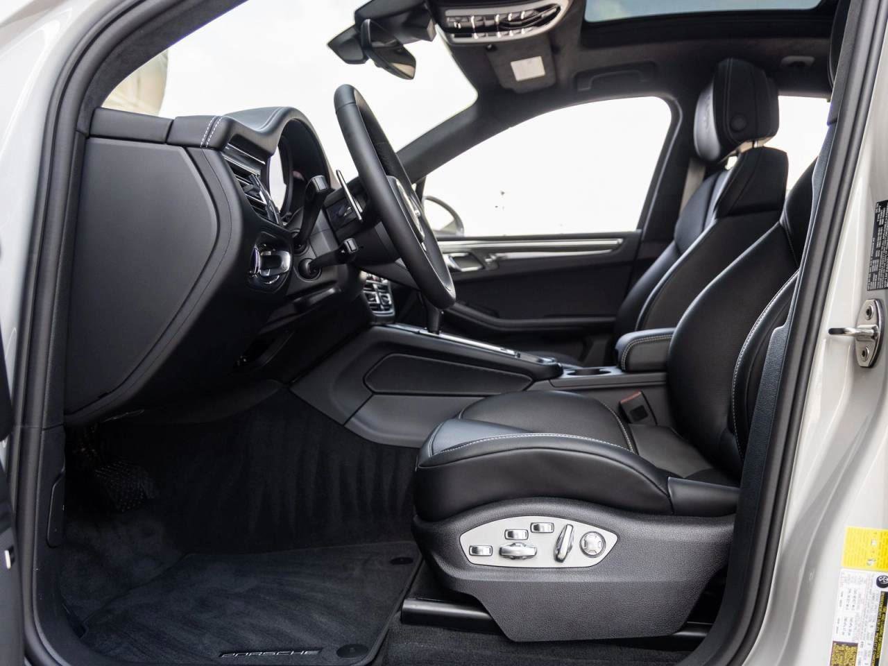 New 2026 Porsche Macan GTS image 75