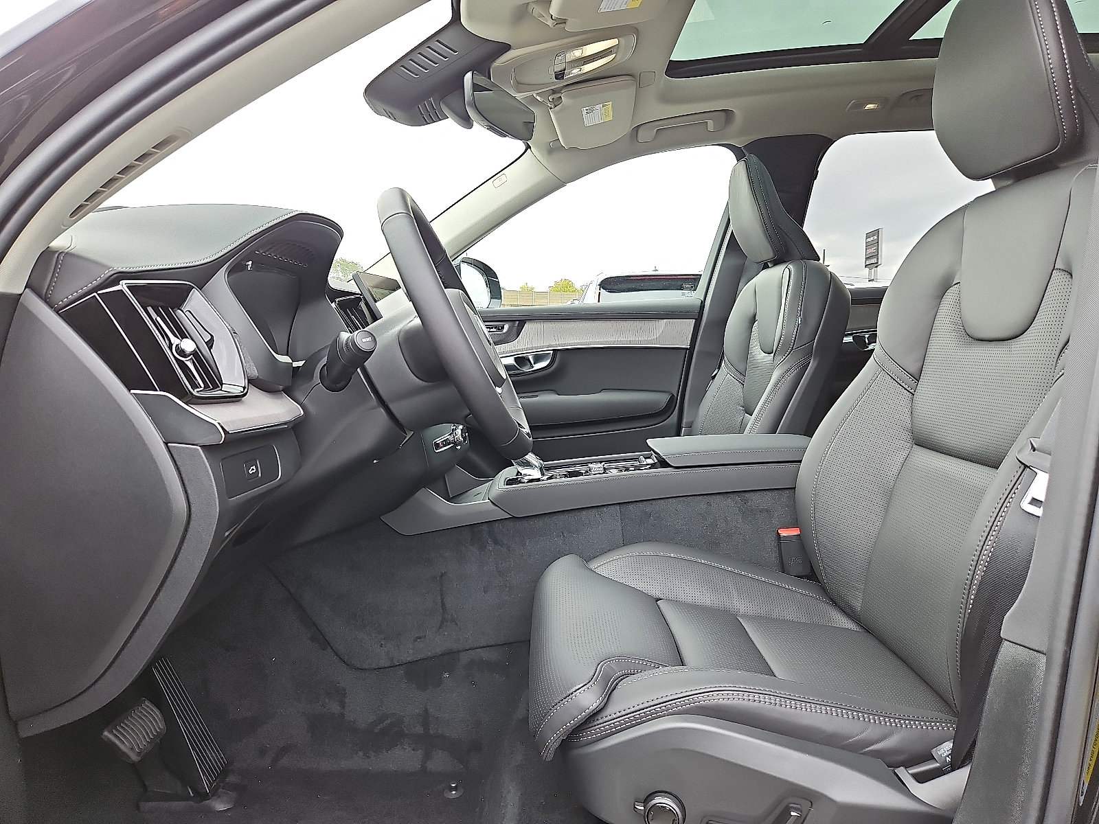 New 2026 Volvo XC90 B6 Ultra image 11