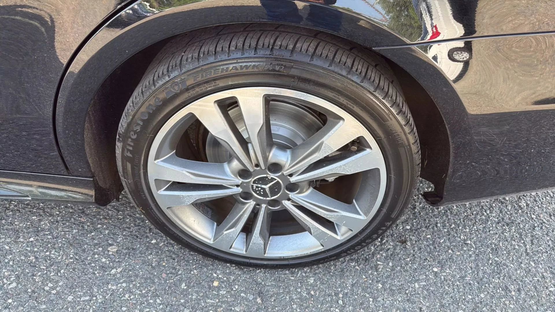 Used 2016 Mercedes-Benz E 350 4MATIC Sedan image 9