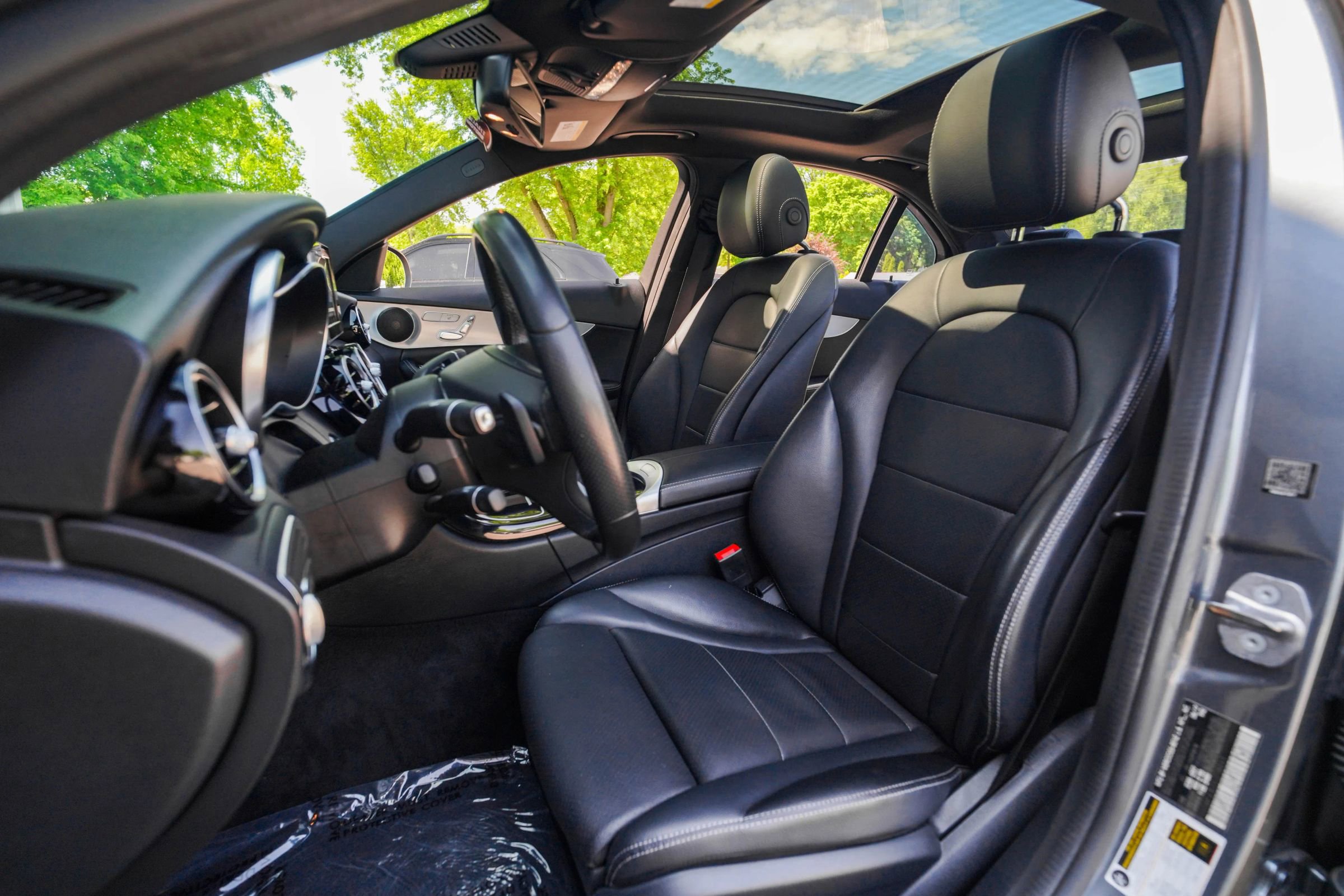 Used 2018 Mercedes-Benz C 300 Sedan image 12