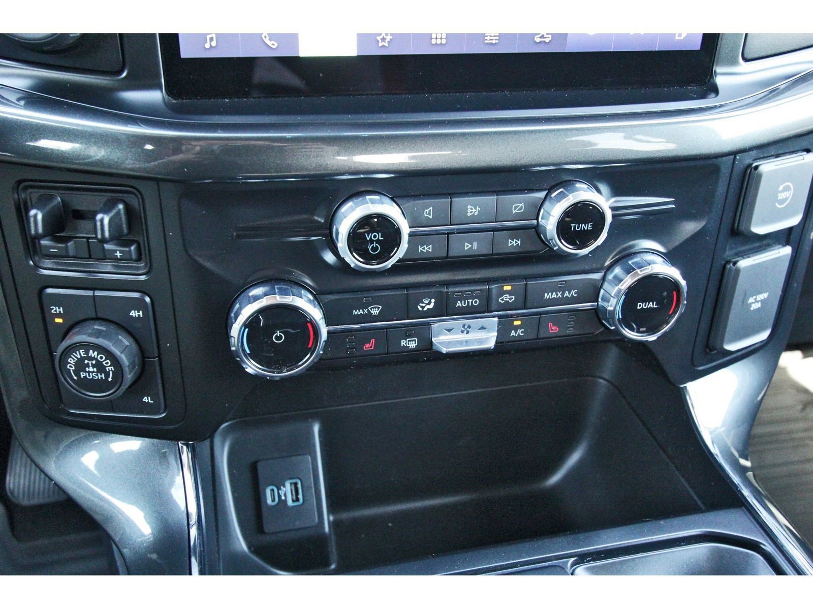 Used 2023 Ford F150 XLT w/ Equipment Group 302A High image 25