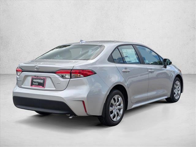 Used 2025 Toyota Corolla LE FWD image 2