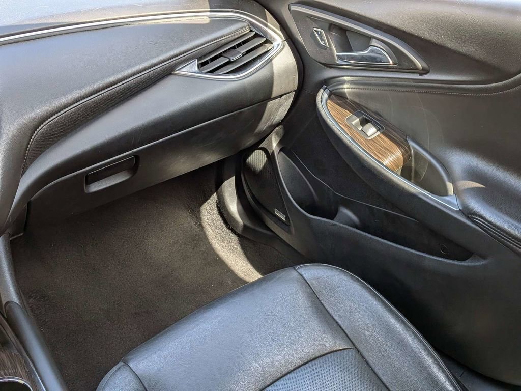 Used 2020 Chevrolet Malibu Premier image 15