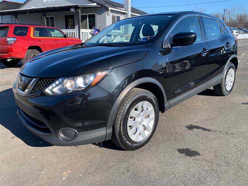 Used 2019 Nissan Rogue Sport S image 12