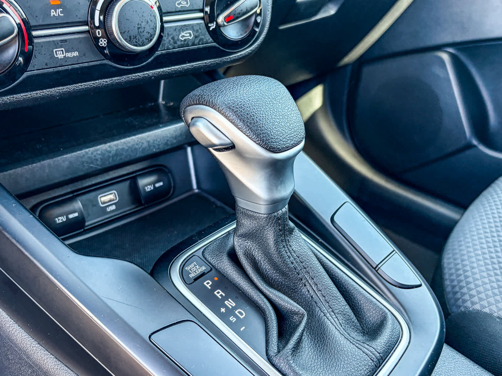 Used 2024 Kia Soul LX w/ Option Group 015 image 18