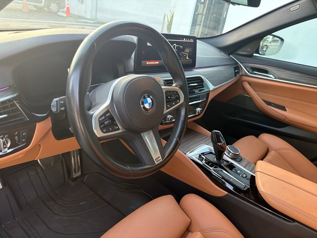 Used 2023 BMW 540i w/ M Sport Package RWD image 9