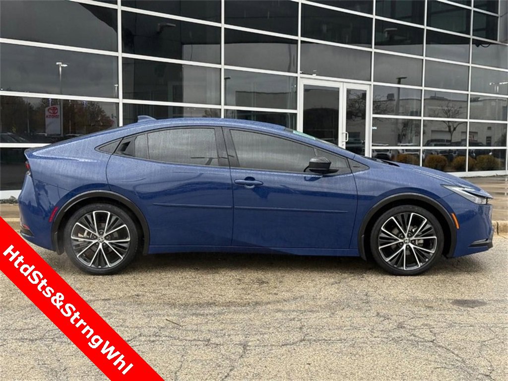 Used 2023 Toyota Prius XLE video 2