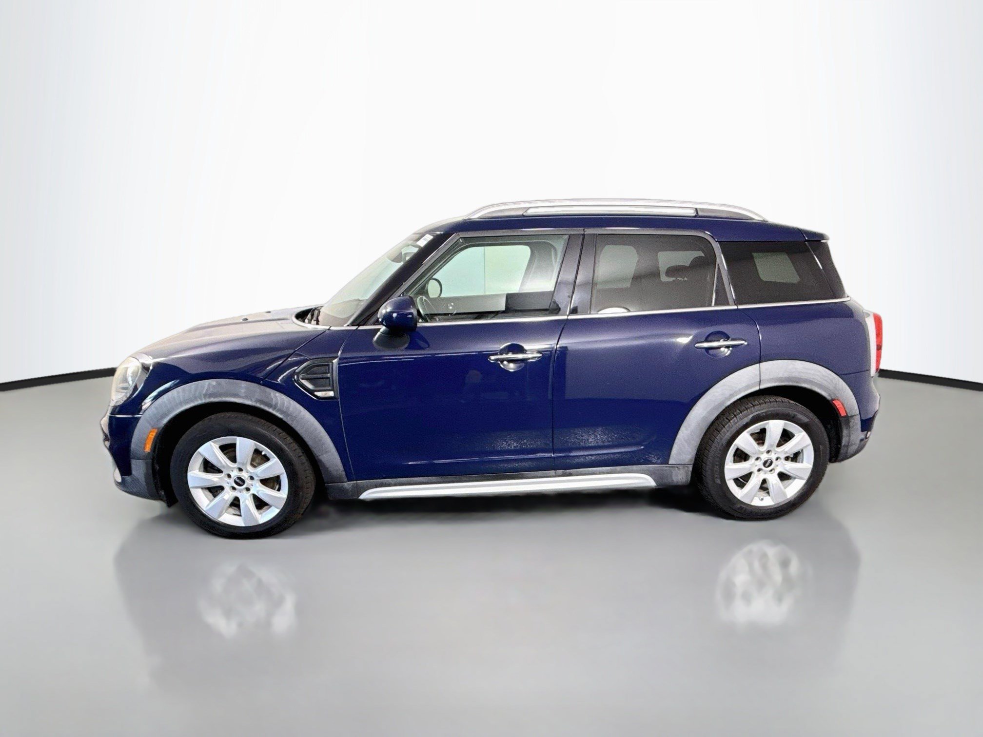 Used 2018 MINI Cooper Countryman FWD image 6