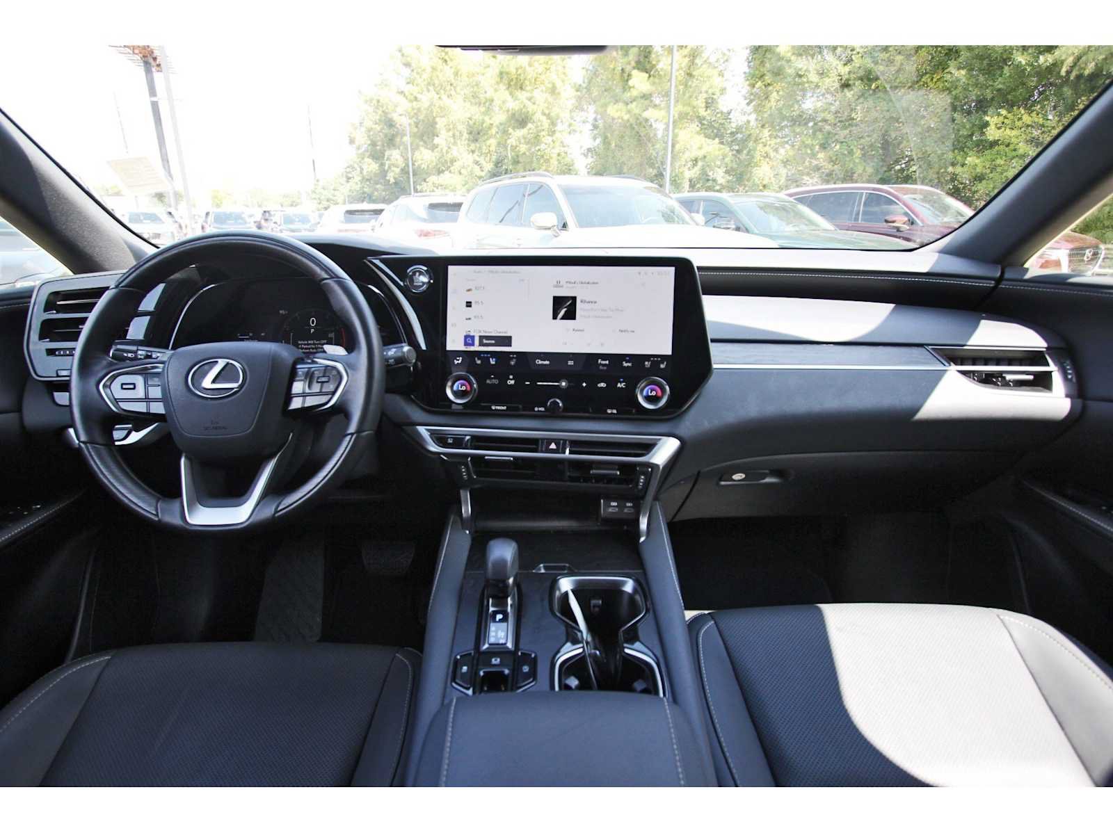 Used 2025 Lexus RX 350 Premium FWD image 7