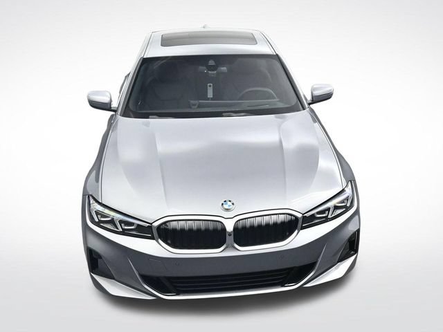 New 2026 BMW 330i xDrive Sedan w/ Premium Package AWD/4WD image 29