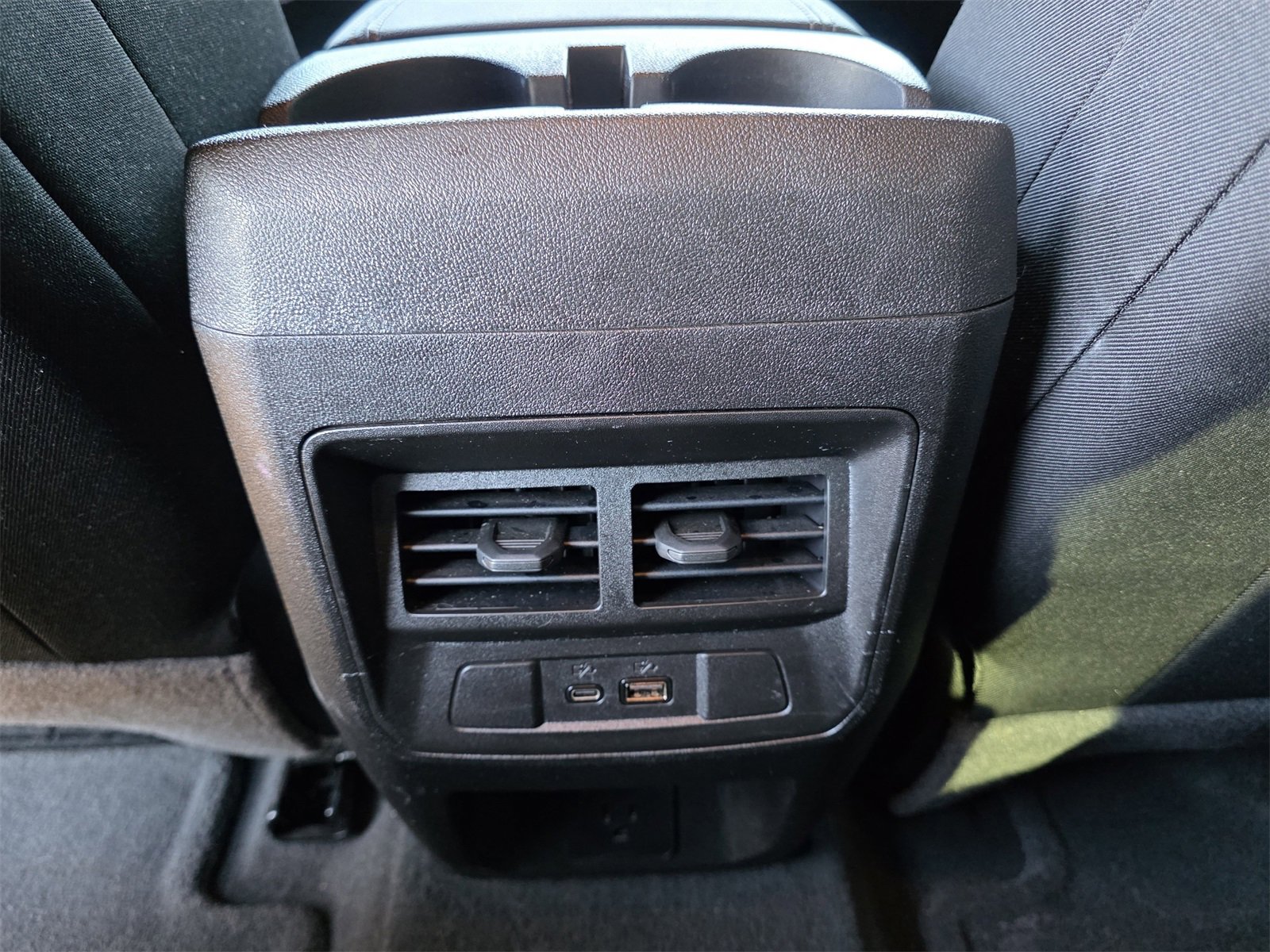 Used 2024 GMC Canyon Elevation w/ Convenience Package image 17