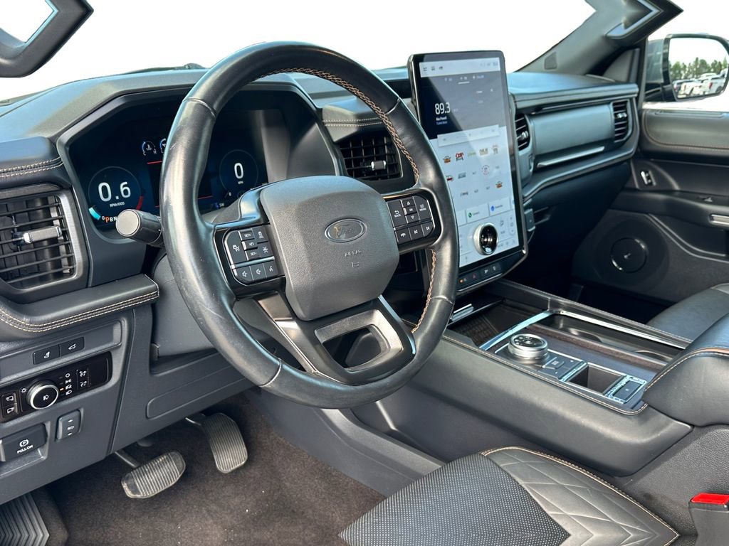 Used 2023 Ford Expedition Max Platinum RWD image 14