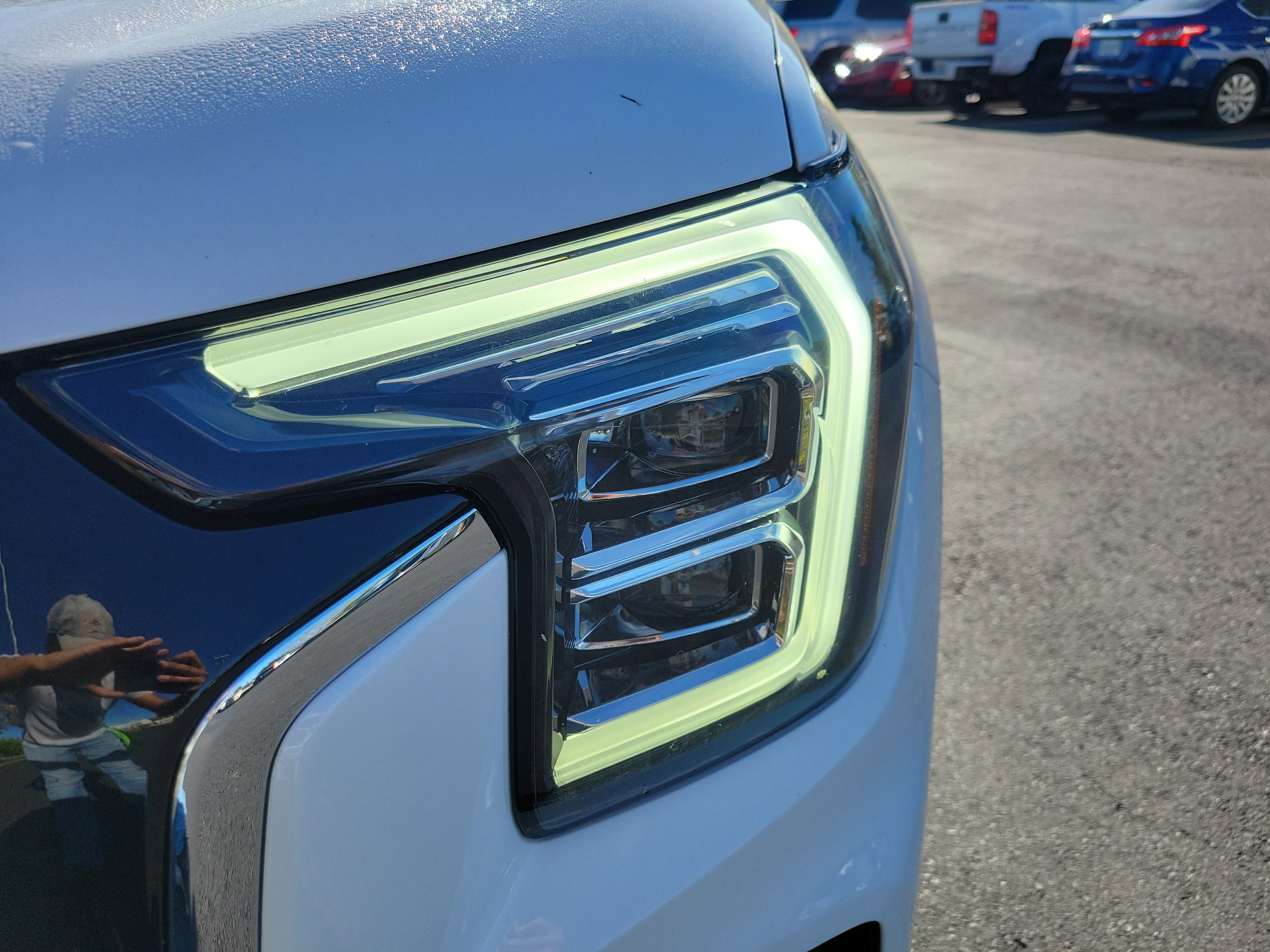 Used 2025 GMC Terrain Elevation image 10