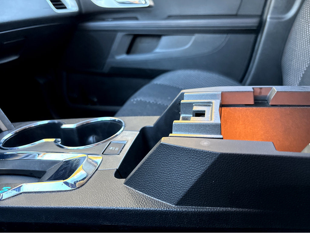 Used 2015 Chevrolet Equinox LT w/ Driver Convenience Package image 8