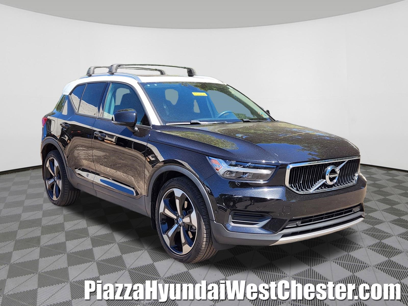 Used 2019 Volvo XC40 T5 Momentum AWD/4WD image 1