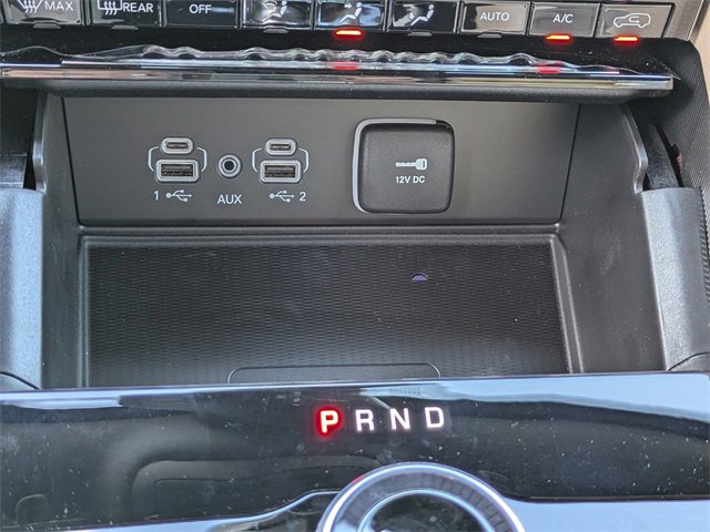 New 2025 Jeep Grand Cherokee Limited w/ Luxury Tech Group II image 34